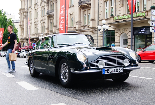 Aston Martin DB6 Vantage MKI