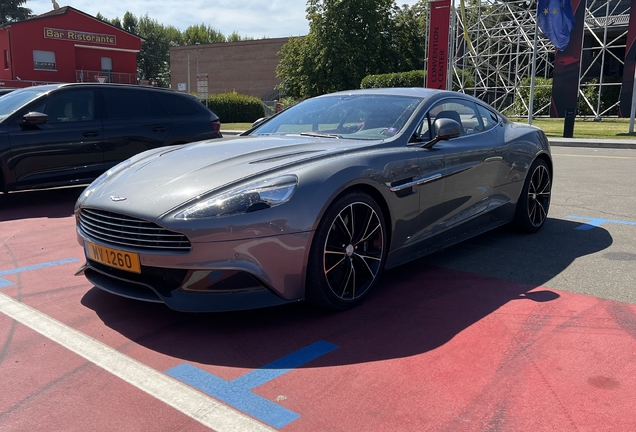 Aston Martin Vanquish 2013