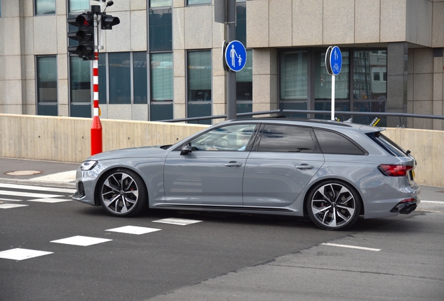 Audi RS4 Avant B9