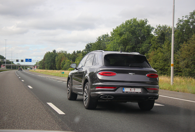 Bentley Bentayga V8 2021 First Edition