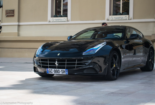 Ferrari FF