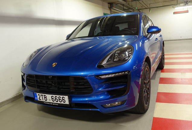 Porsche 95B Macan GTS