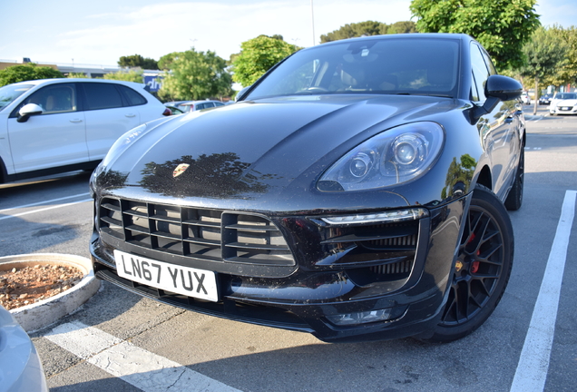 Porsche 95B Macan GTS