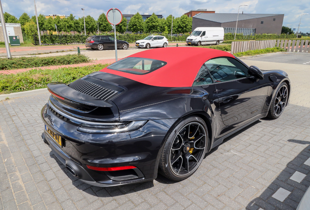 Porsche 992 Turbo S Cabriolet