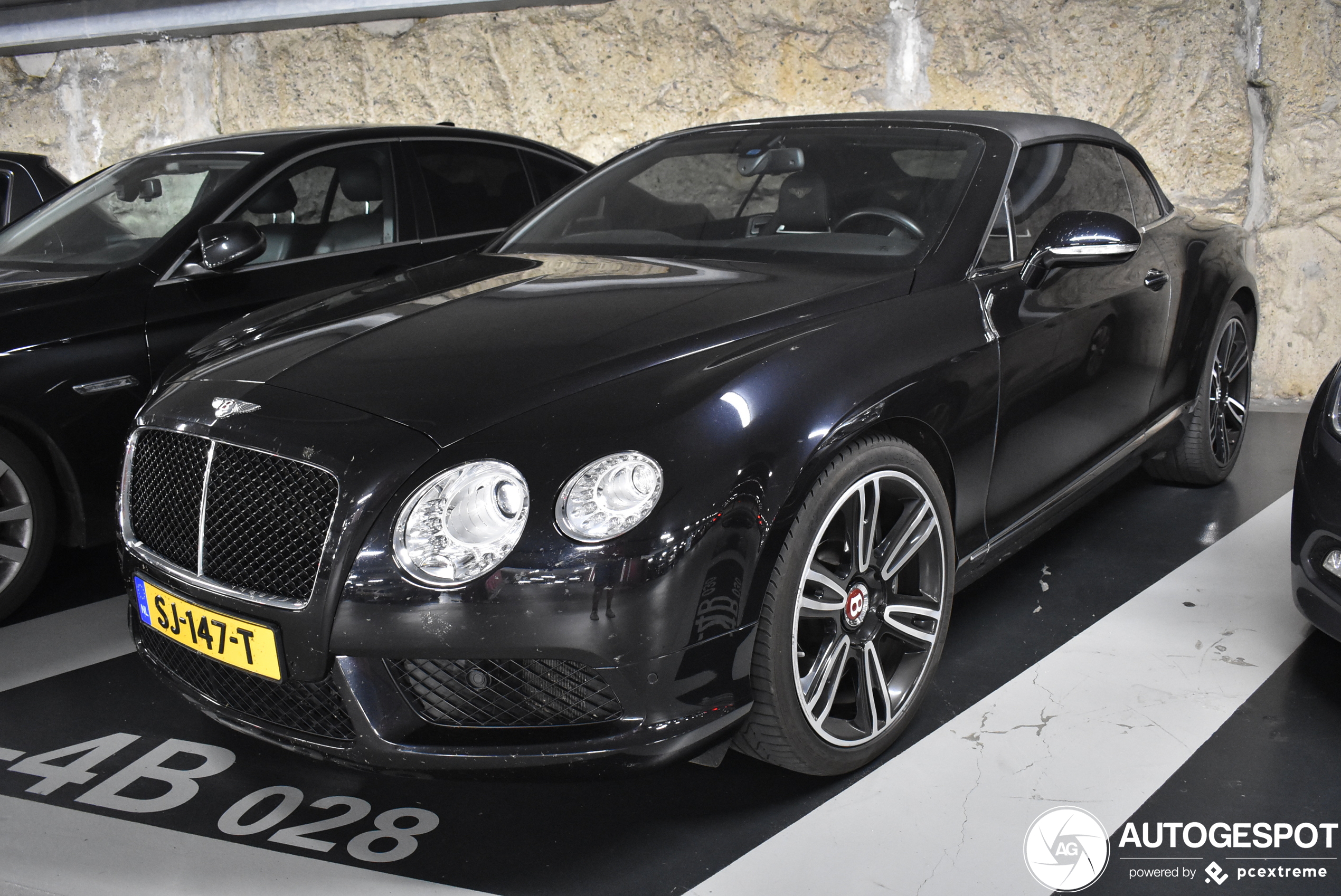 Bentley Continental GTC V8