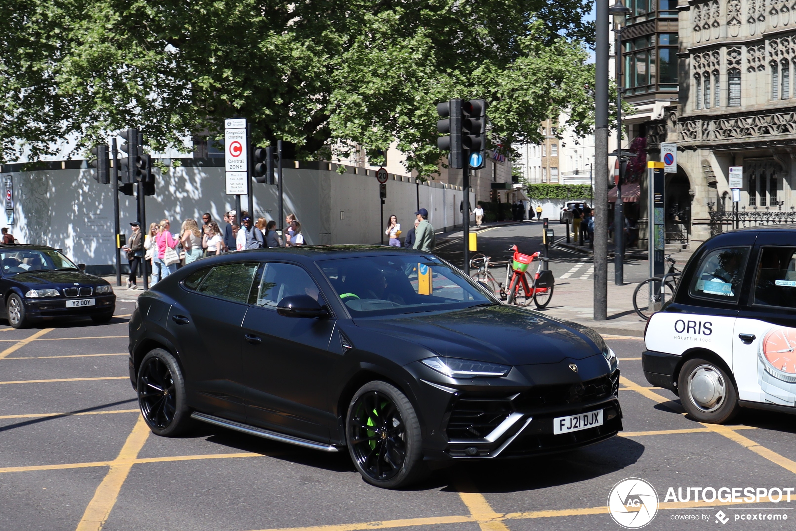 Lamborghini Urus 16 julio 2022 Autogespot