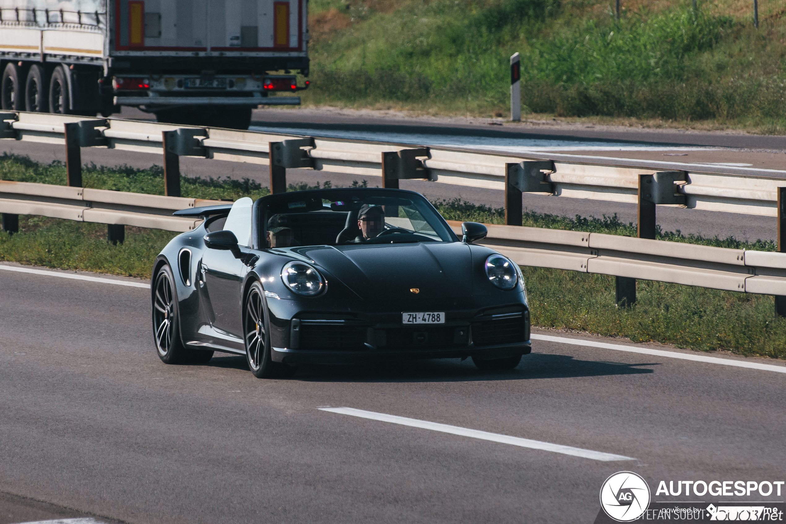 Porsche 992 Turbo S Cabriolet