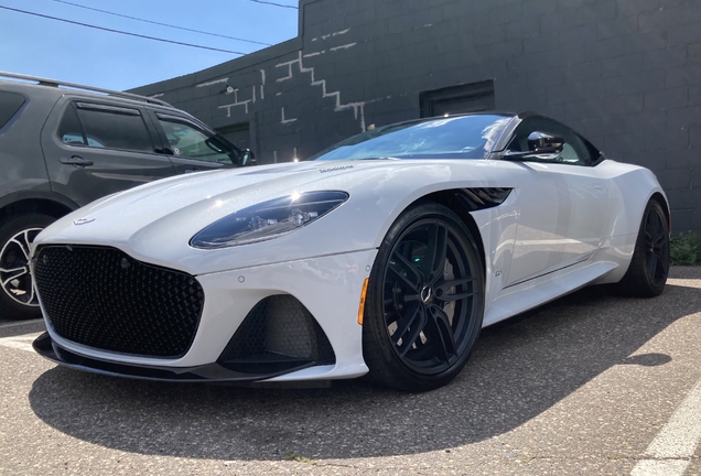 Aston Martin DBS Superleggera