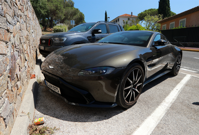 Aston Martin V8 Vantage 2018