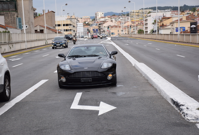 Aston Martin Vanquish S