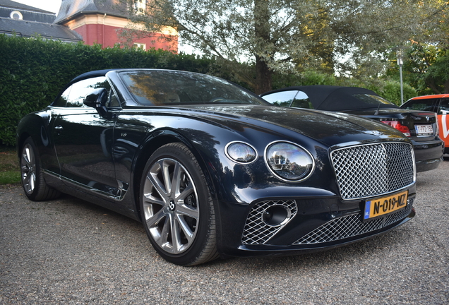 Bentley Continental GTC V8 2020