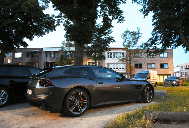 Ferrari GTC4Lusso