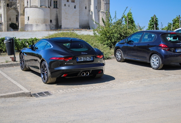 Jaguar F-TYPE S Coupé