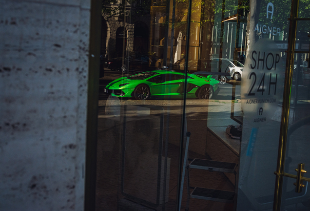 Lamborghini Aventador LP770-4 SVJ