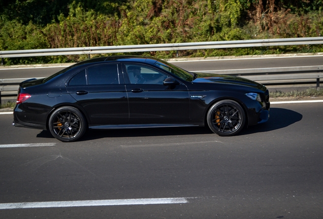 Mercedes-AMG E 63 S W213