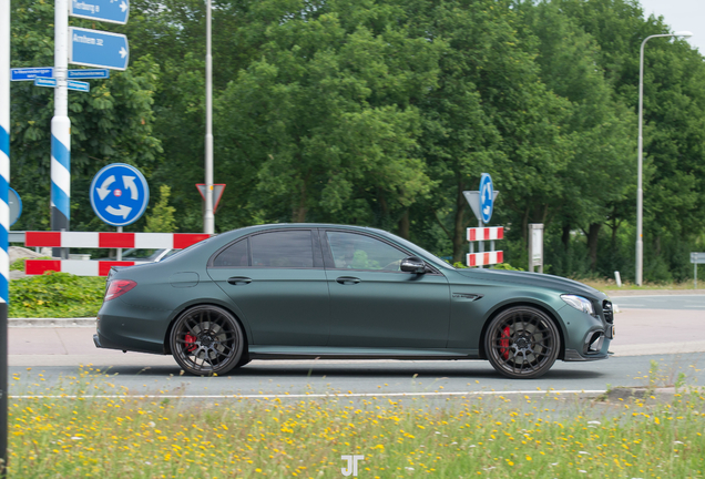 Mercedes-AMG E 63 S W213