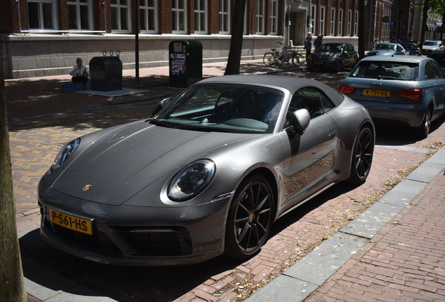 Porsche 992 Carrera 4S Cabriolet