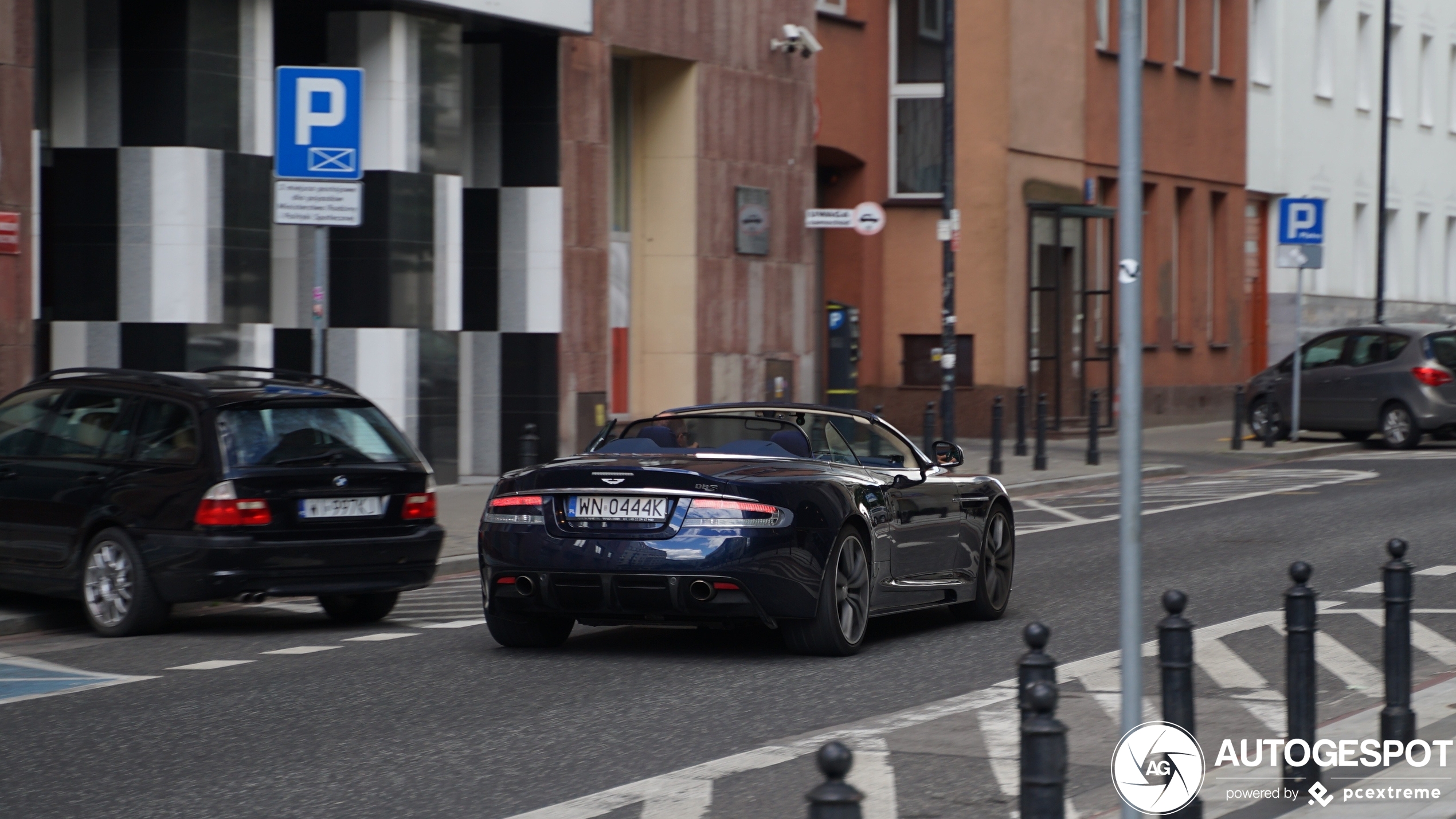 Aston Martin DBS Volante