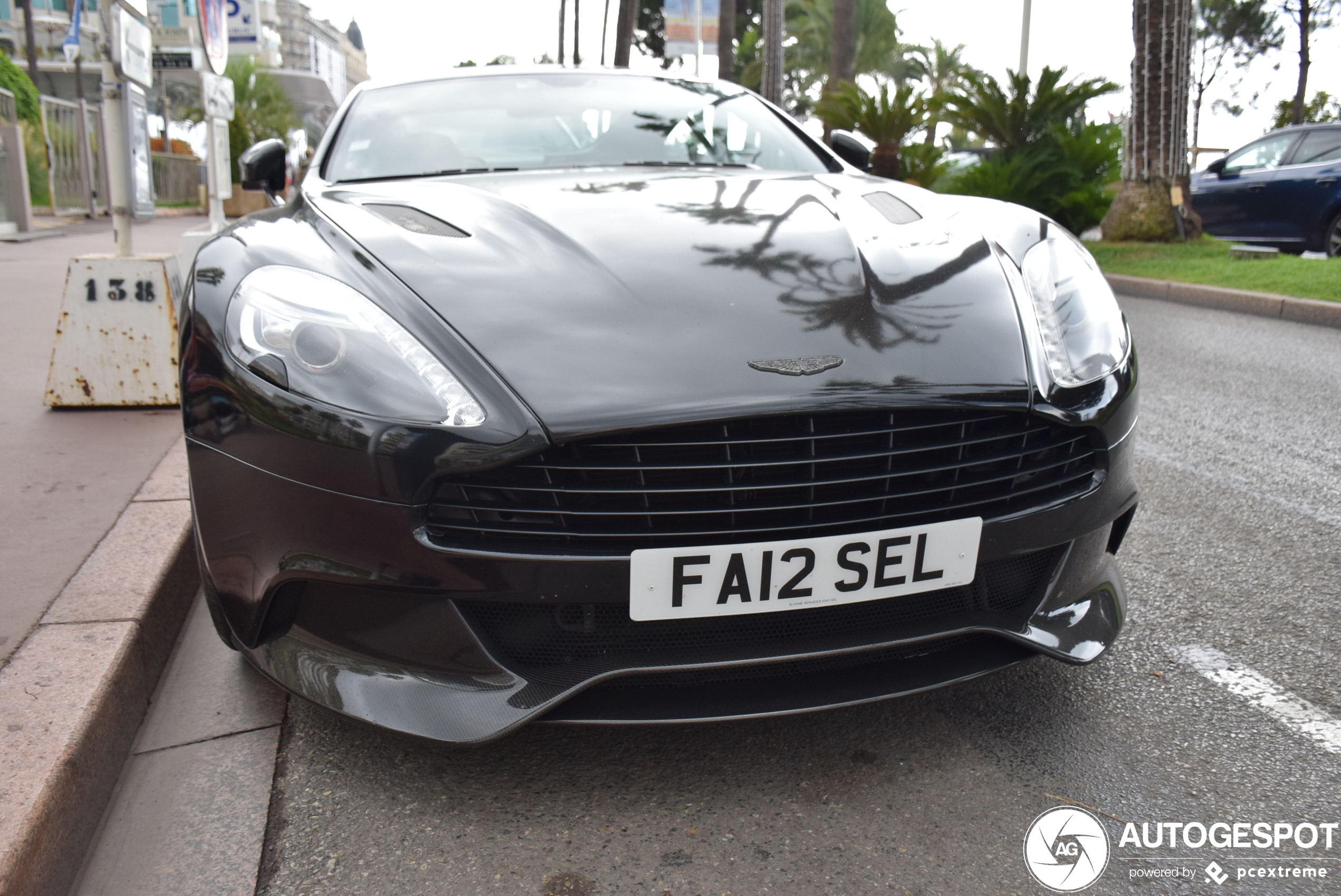 Aston Martin Vanquish 2013