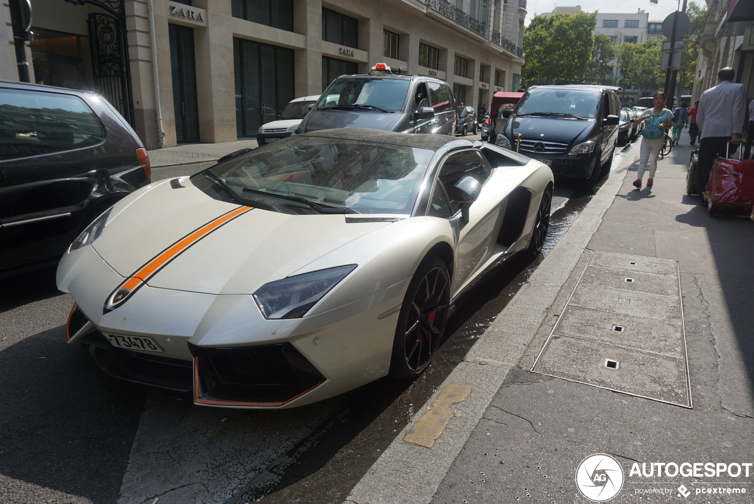 Lamborghini Aventador LP700-4 Roadster