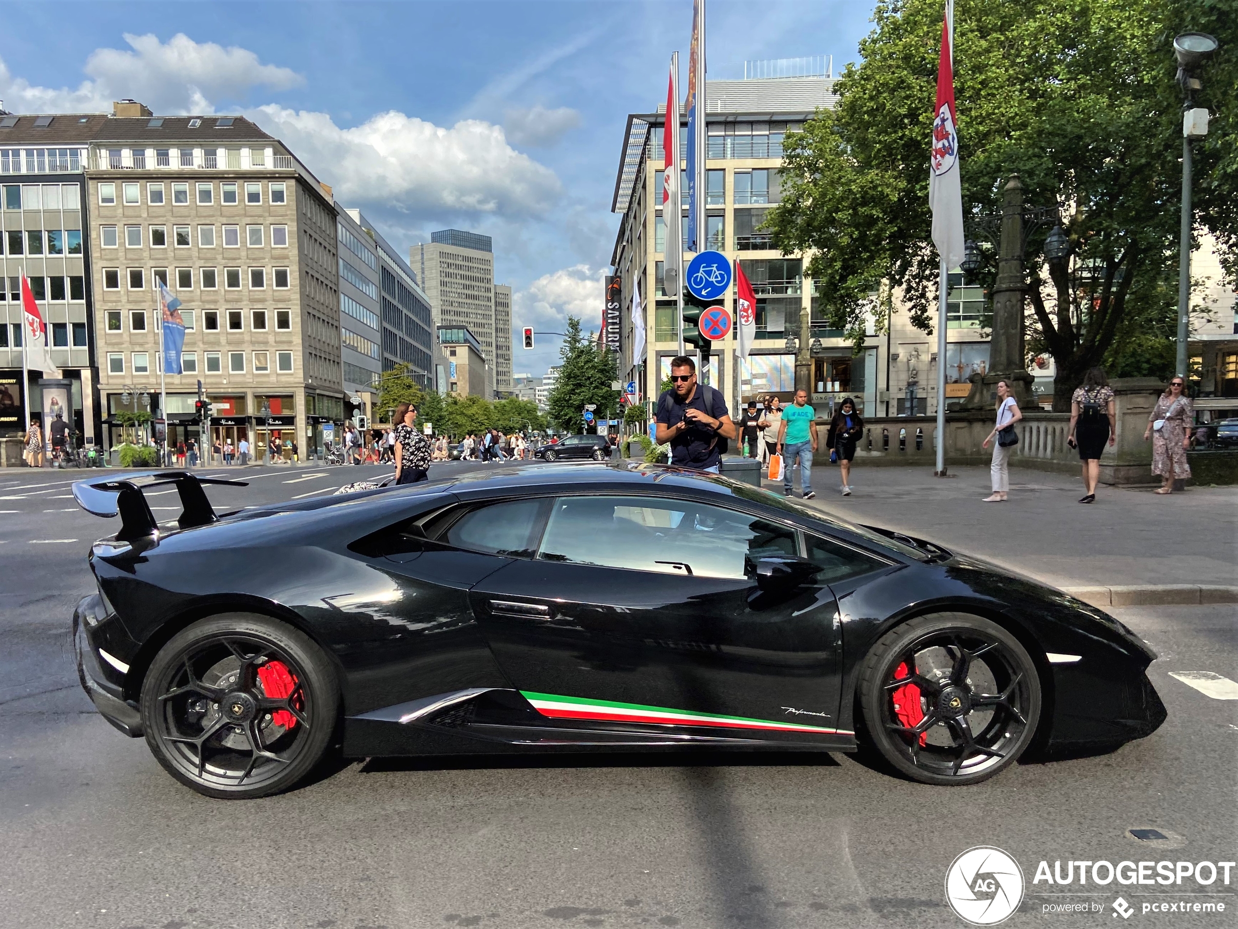 Lamborghini Huracán LP640-4 Performante