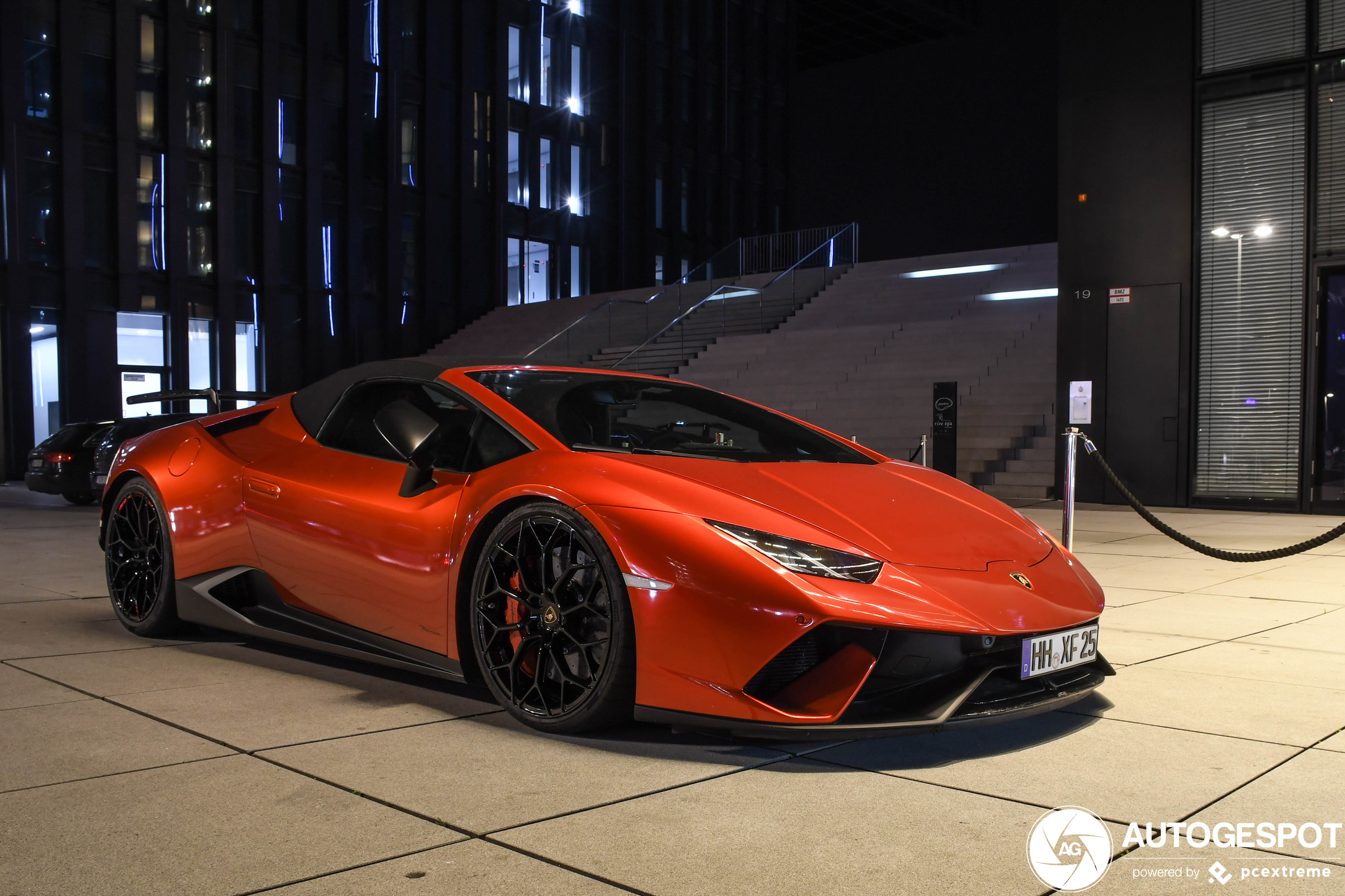 Lamborghini Huracán LP640-4 Performante Spyder