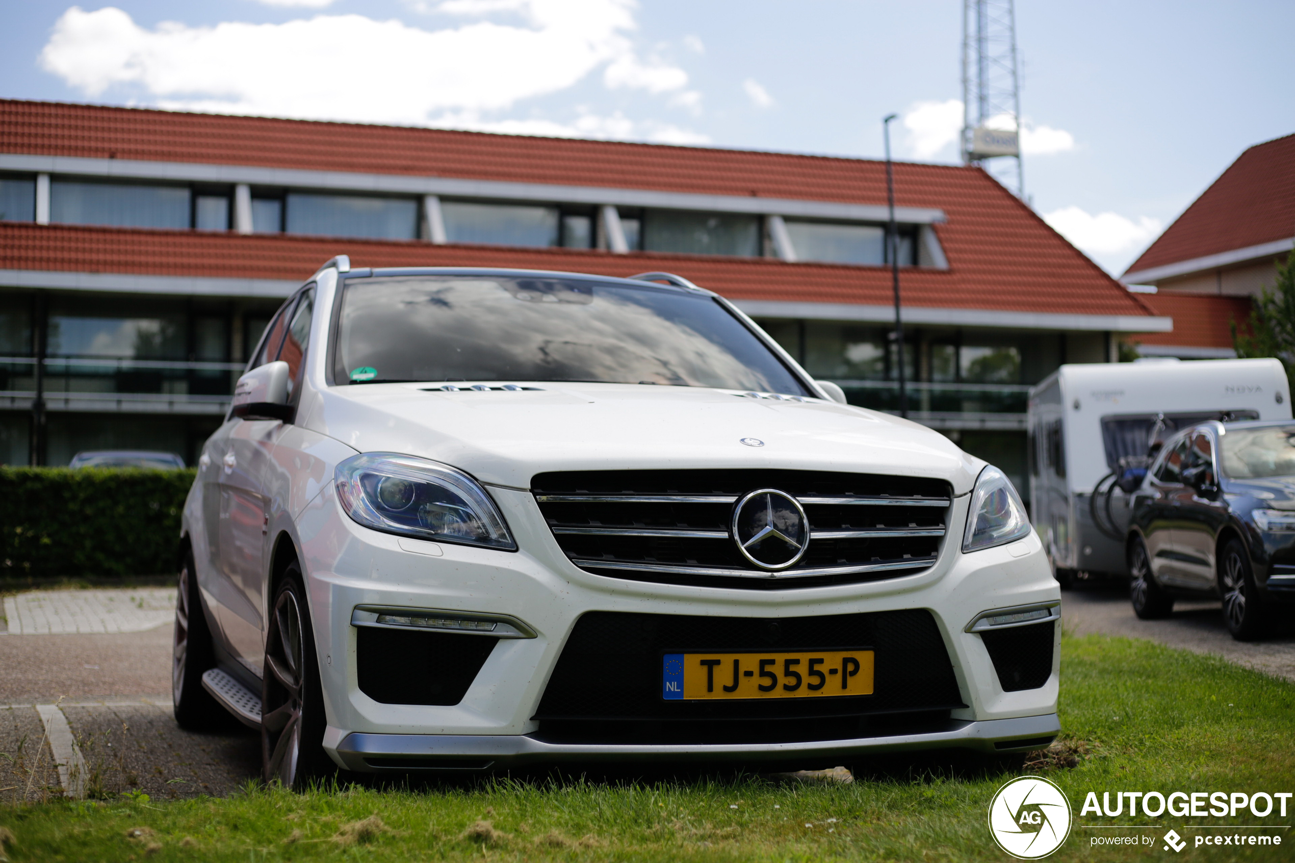 Mercedes-Benz ML 63 AMG W166