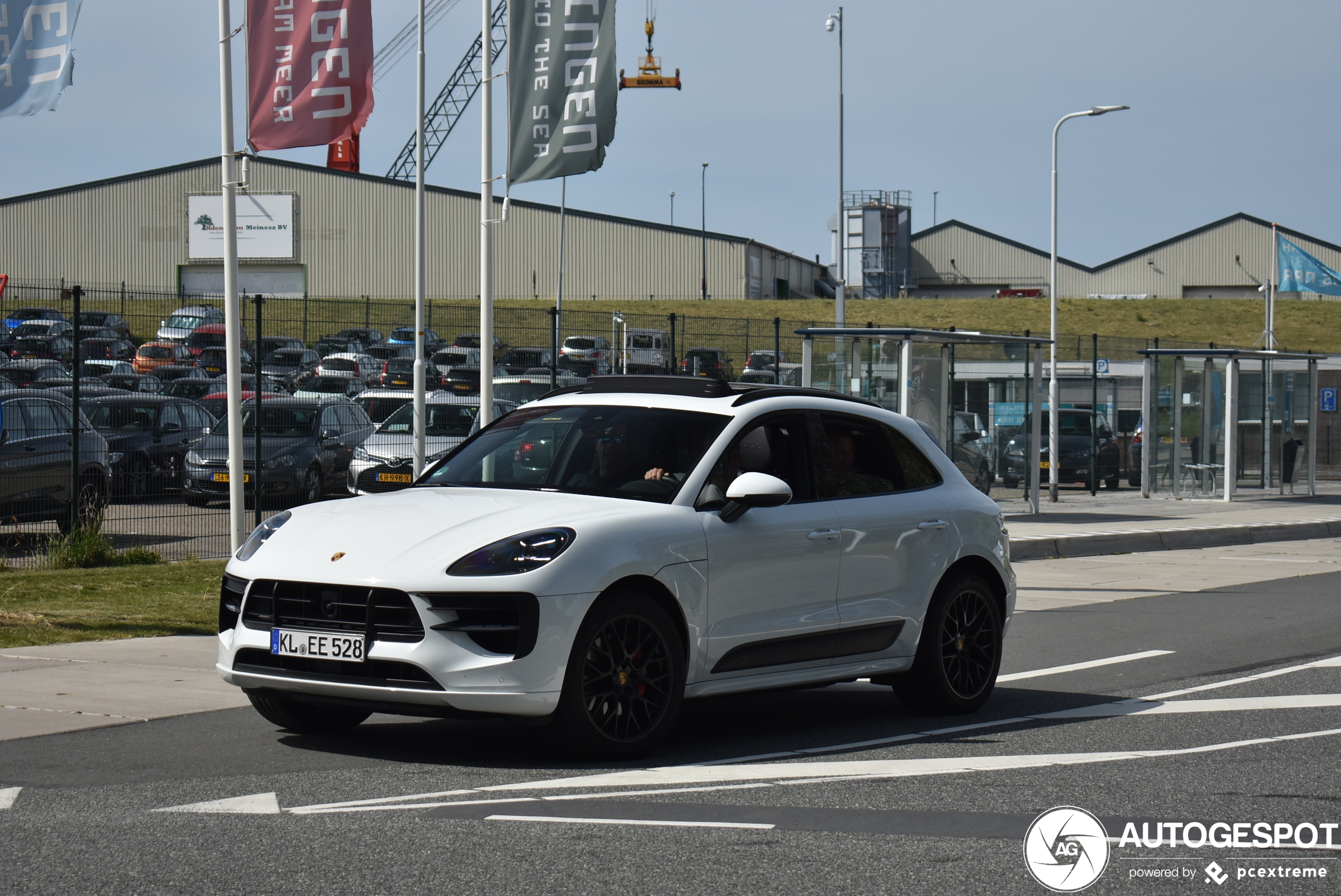 Porsche 95B Macan GTS MkII