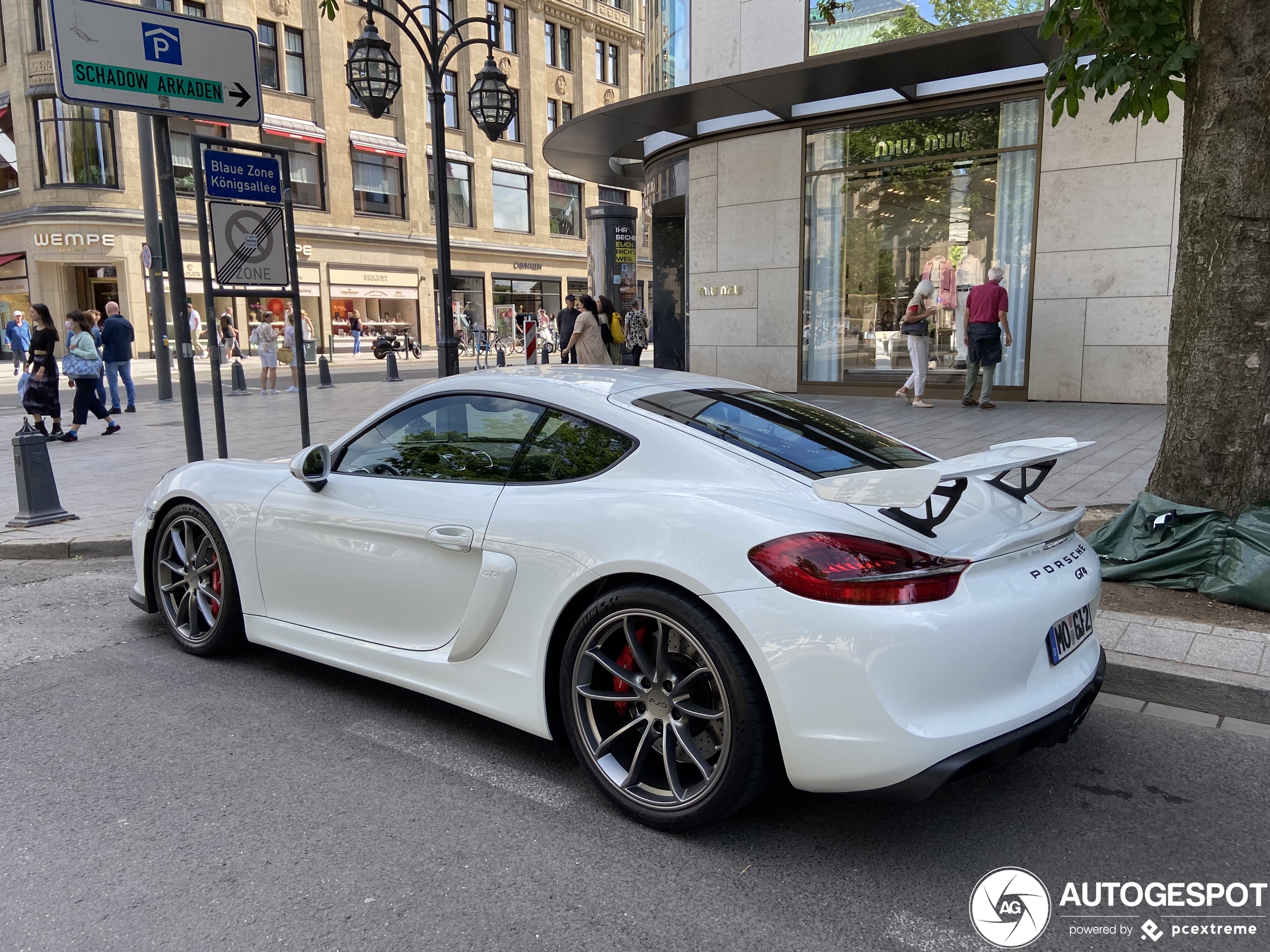 Porsche 981 Cayman GT4