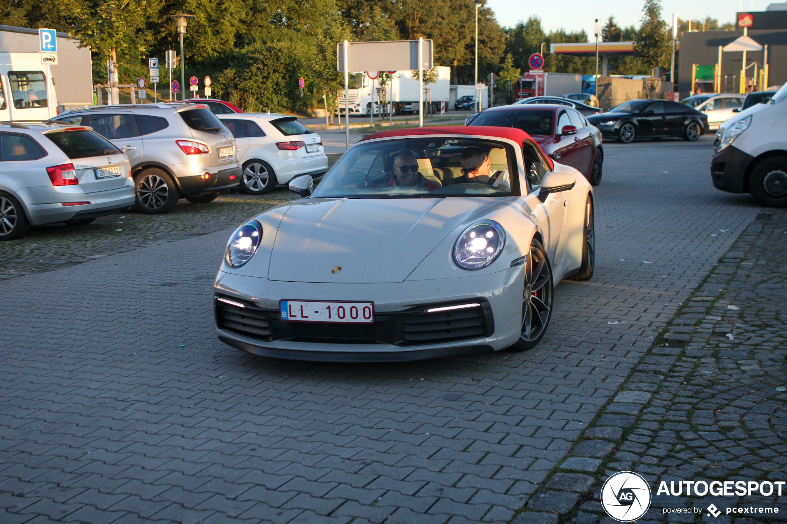 Porsche 992 Carrera 4S Cabriolet