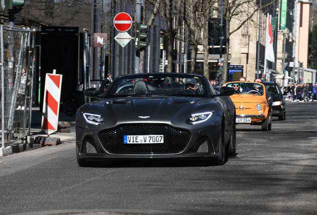 Aston Martin DBS Superleggera Volante