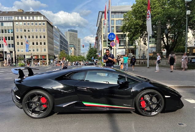 Lamborghini Huracán LP640-4 Performante