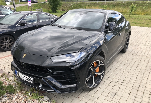 Lamborghini Urus