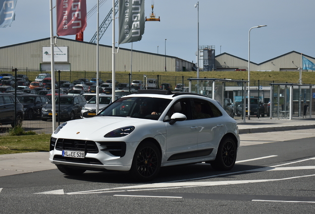 Porsche 95B Macan GTS MkII