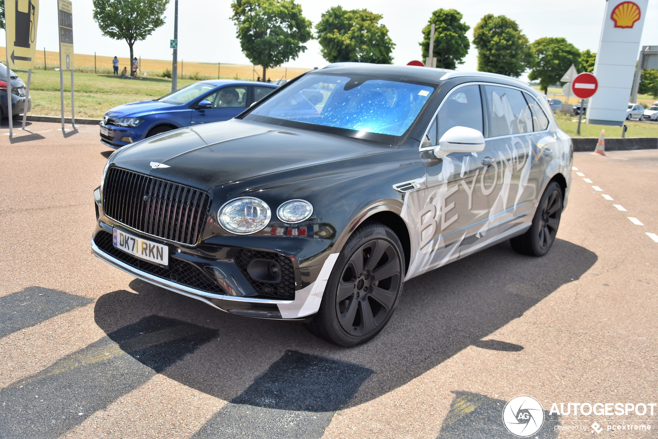 Bentley Bentayga Hybrid 2021