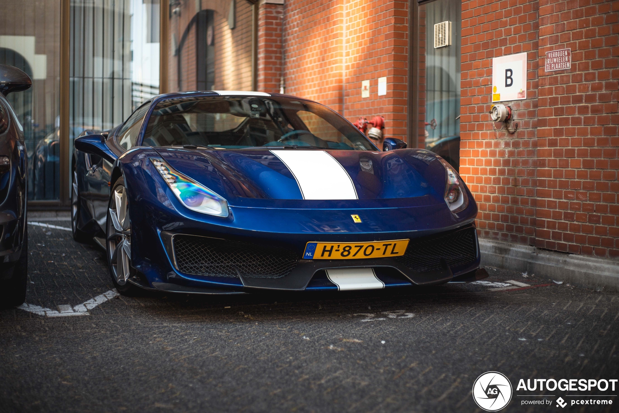 Ferrari 488 Pista