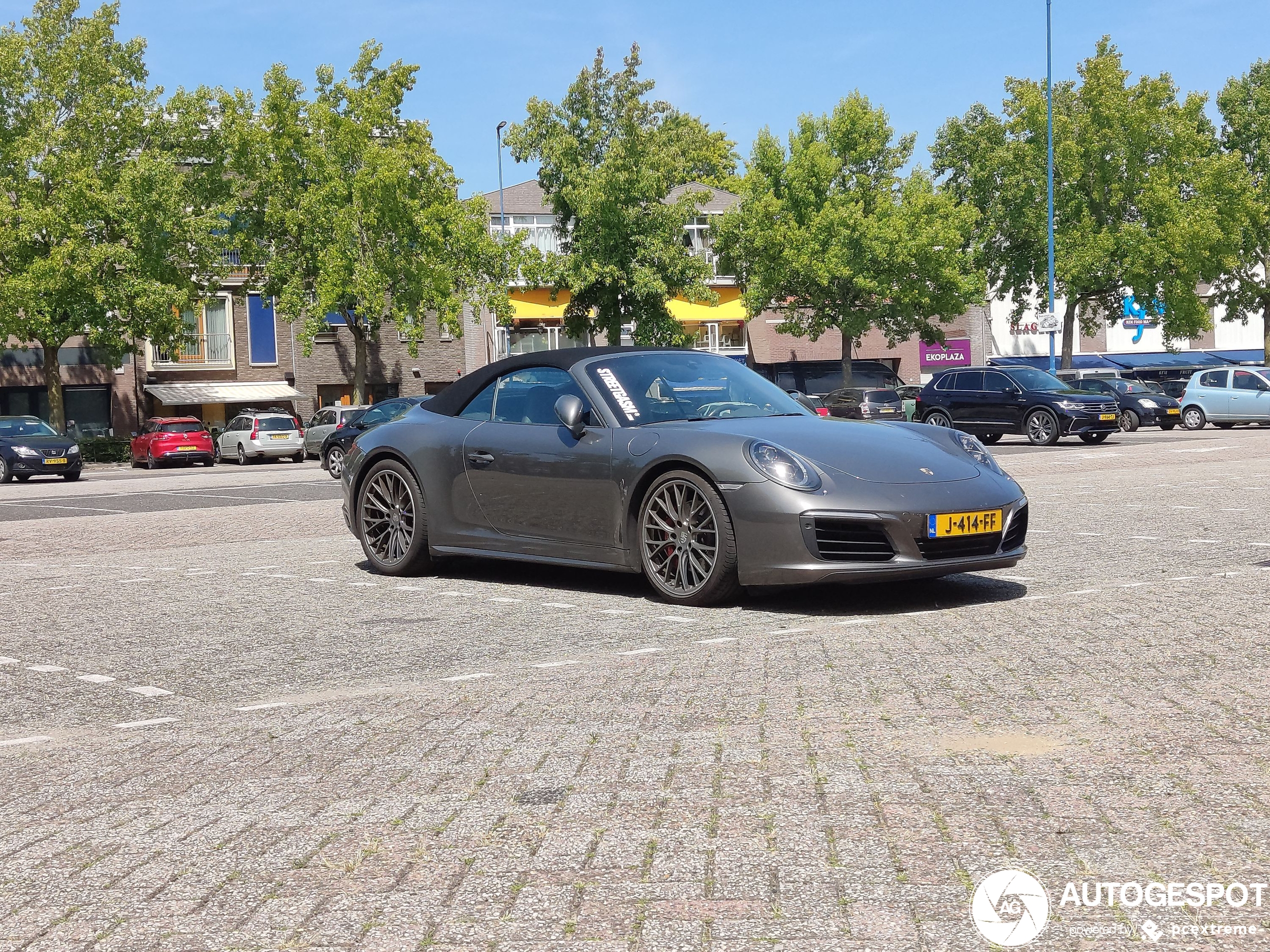 Porsche 991 Carrera 4S Cabriolet MkII