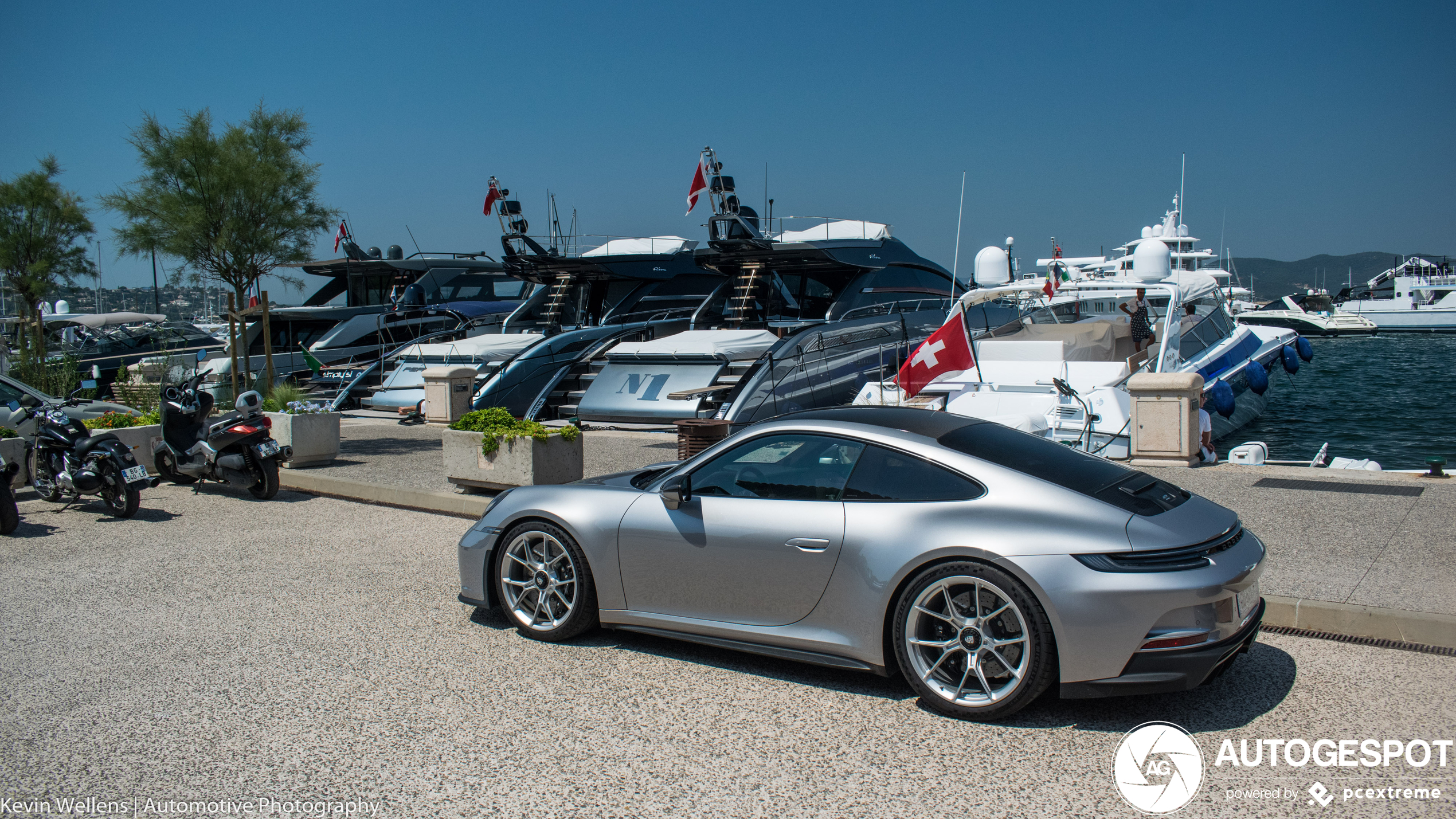 Porsche 992 GT3 Touring heeft weinig nodig om indruk te maken