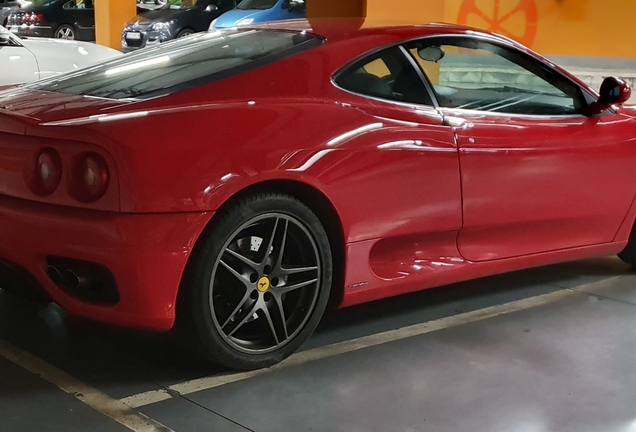 Ferrari 360 Modena