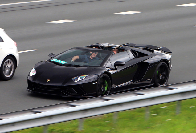 Lamborghini Aventador S LP740-4 Roadster