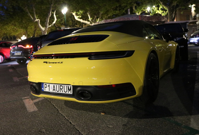 Porsche 992 Carrera 4S Cabriolet