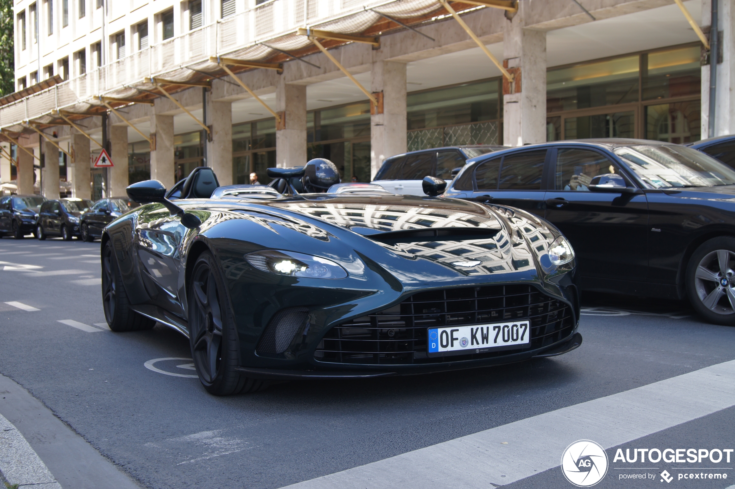 Aston Martin V12 Speedster