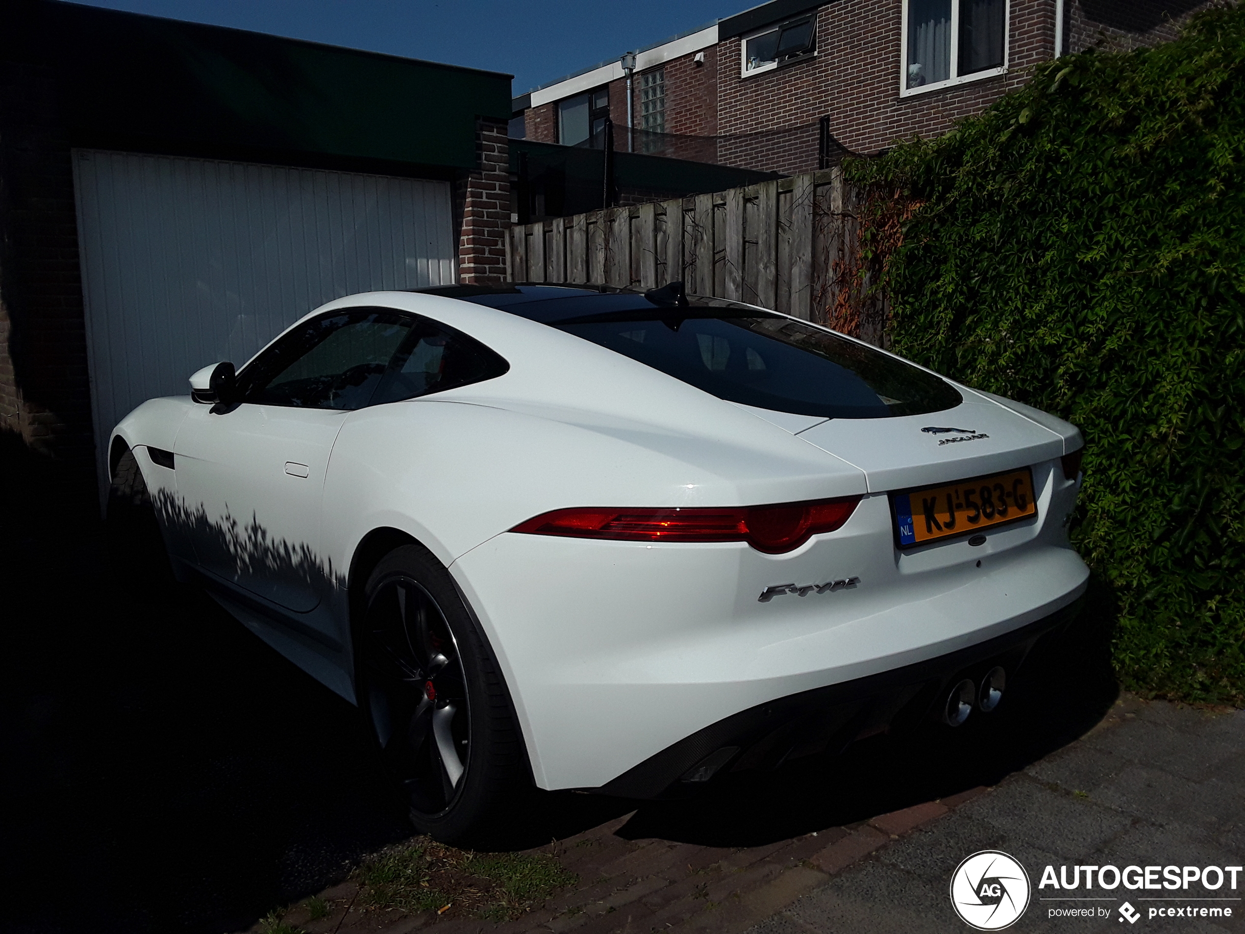 Jaguar F-TYPE S Coupé