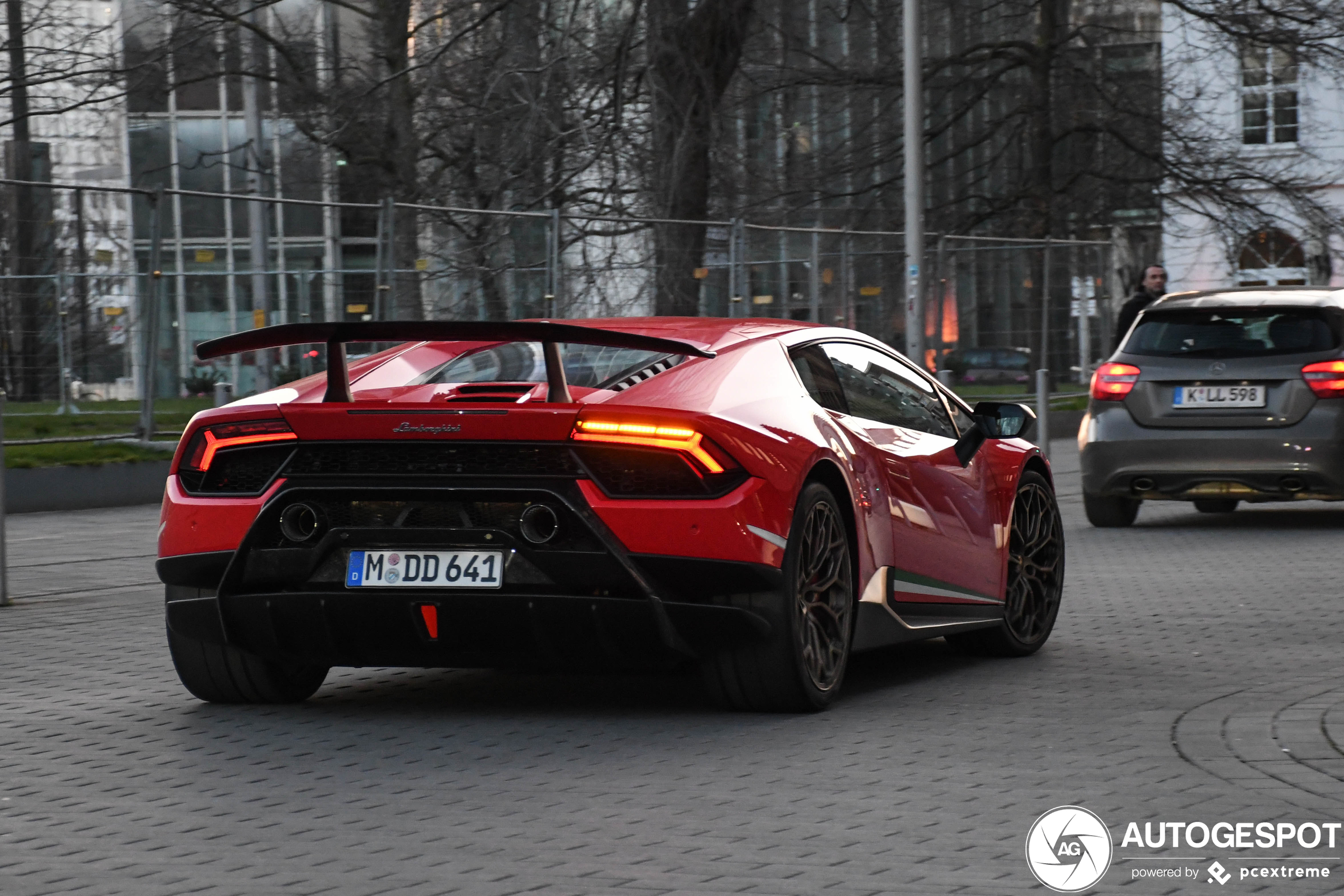 Lamborghini Huracán LP640-4 Performante