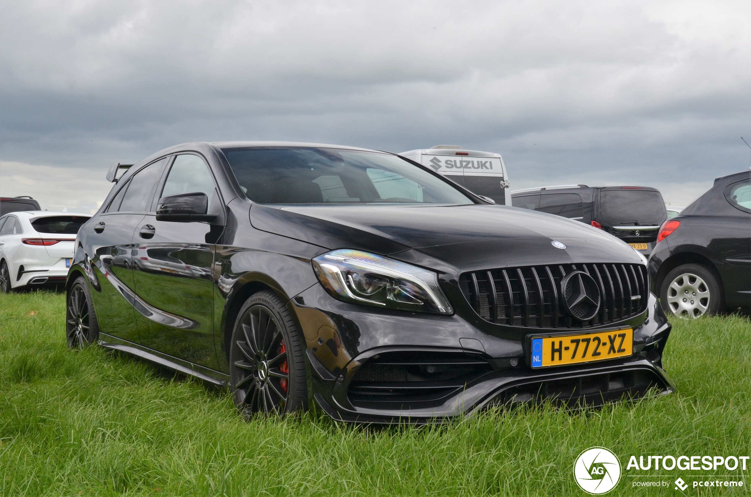 Mercedes-AMG A 45 W176 2015