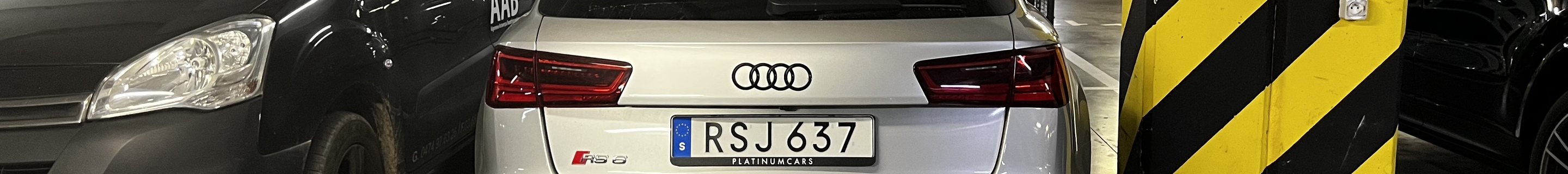 Audi RS6 Avant C7 2015