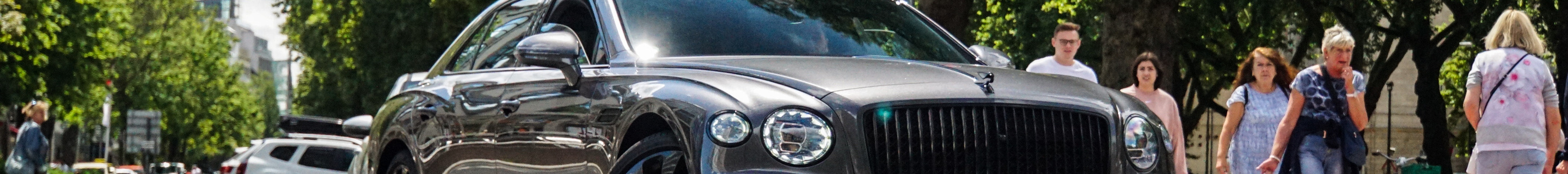 Bentley Flying Spur Hybrid