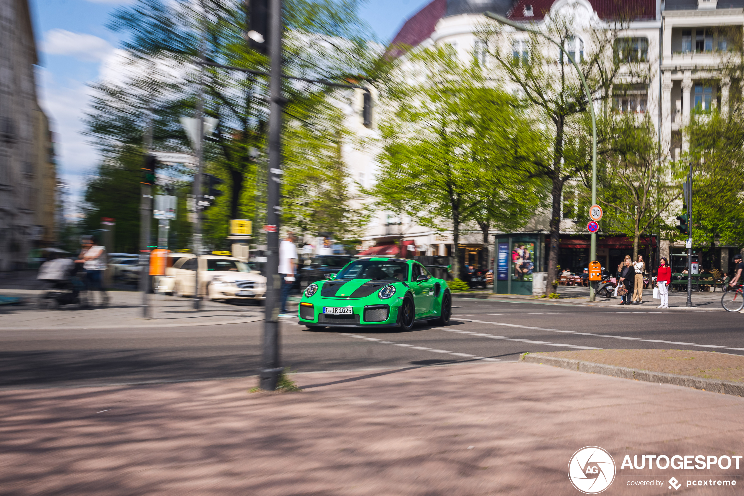 Porsche 991 GT2 RS Weissach Package