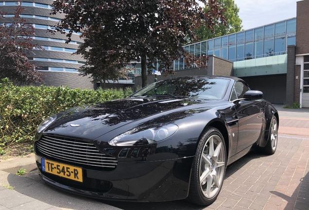 Aston Martin V8 Vantage Roadster