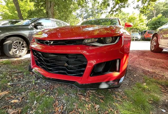 Chevrolet Camaro ZL1 2016